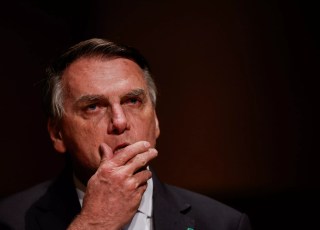 Bolsonaro apresenta defesa com pedido de julgamento em plenário do STF