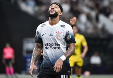 Embalados, Corinthians e Barcelona duelam por vaga em grupo da Libertadores