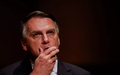 Bolsonaro apresenta defesa com pedido de julgamento em plenário do STF